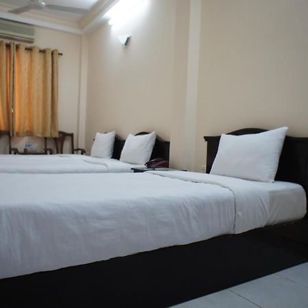Elegant Inn Saigon Ho Chi Minh City Exterior photo