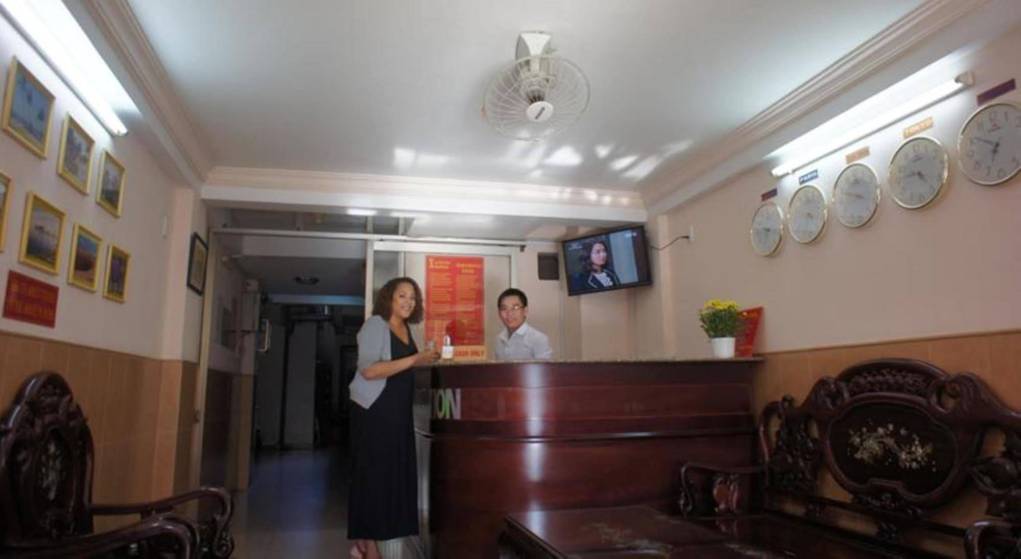 Elegant Inn Saigon Ho Chi Minh City Exterior photo