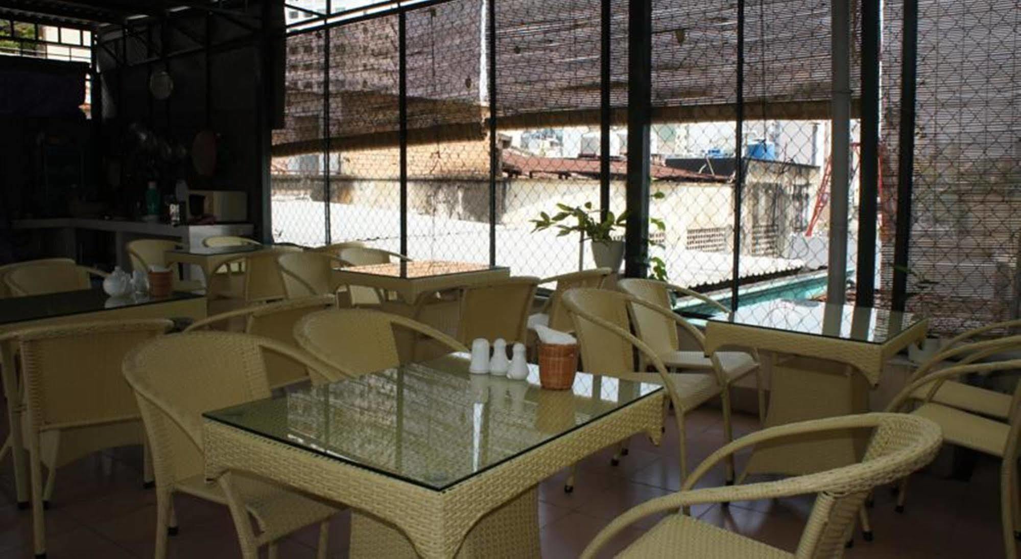 Elegant Inn Saigon Ho Chi Minh City Exterior photo