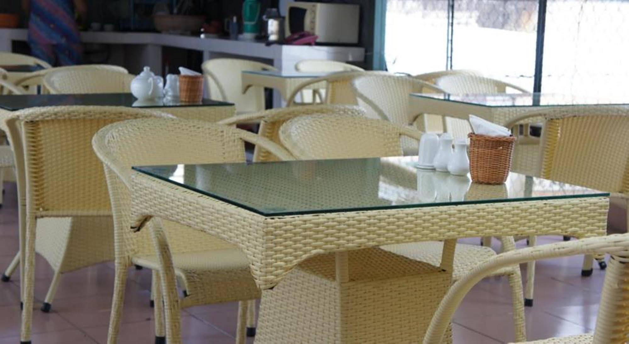 Elegant Inn Saigon Ho Chi Minh City Exterior photo