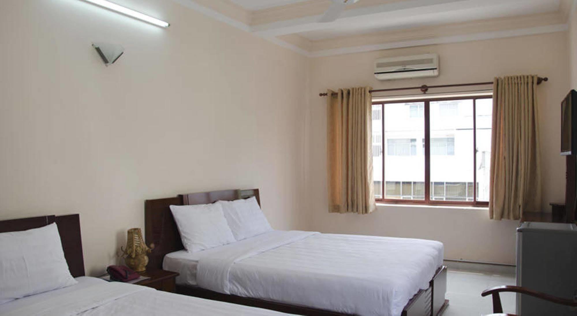 Elegant Inn Saigon Ho Chi Minh City Exterior photo