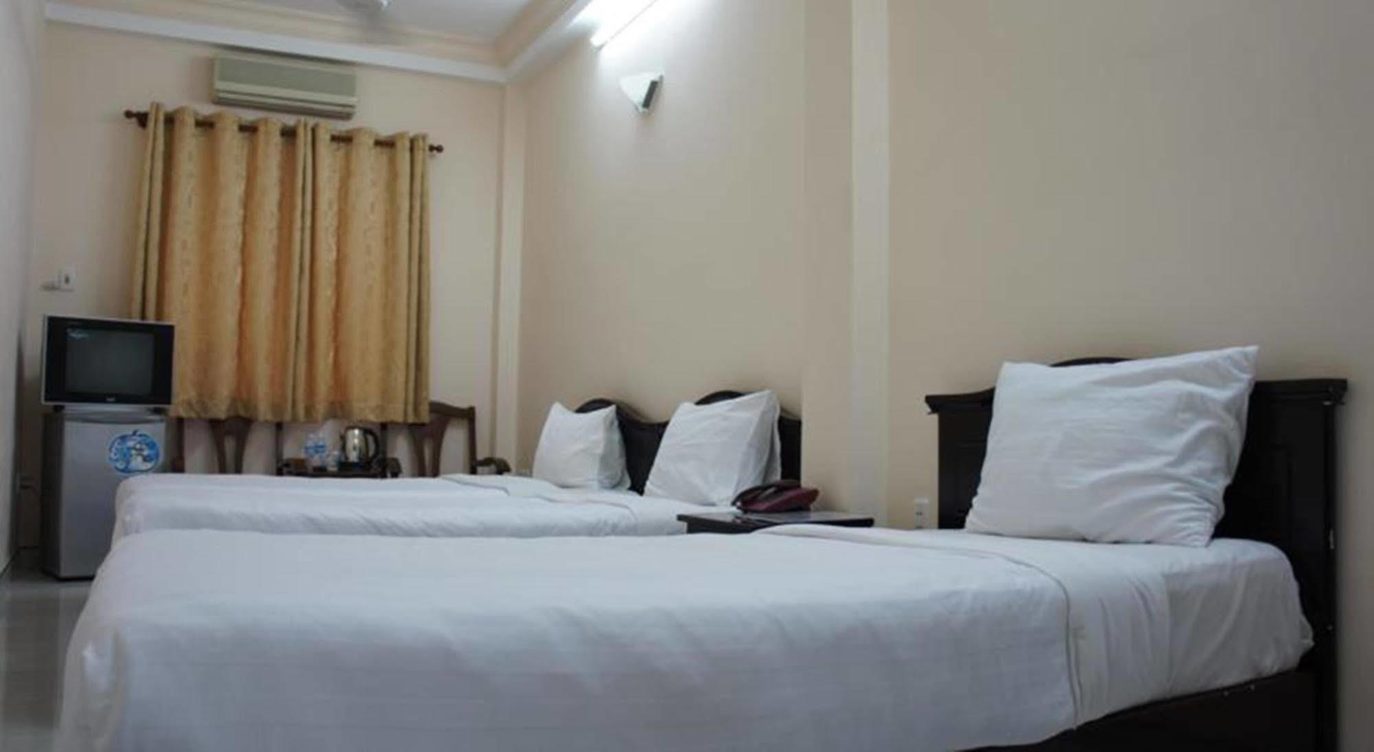 Elegant Inn Saigon Ho Chi Minh City Exterior photo