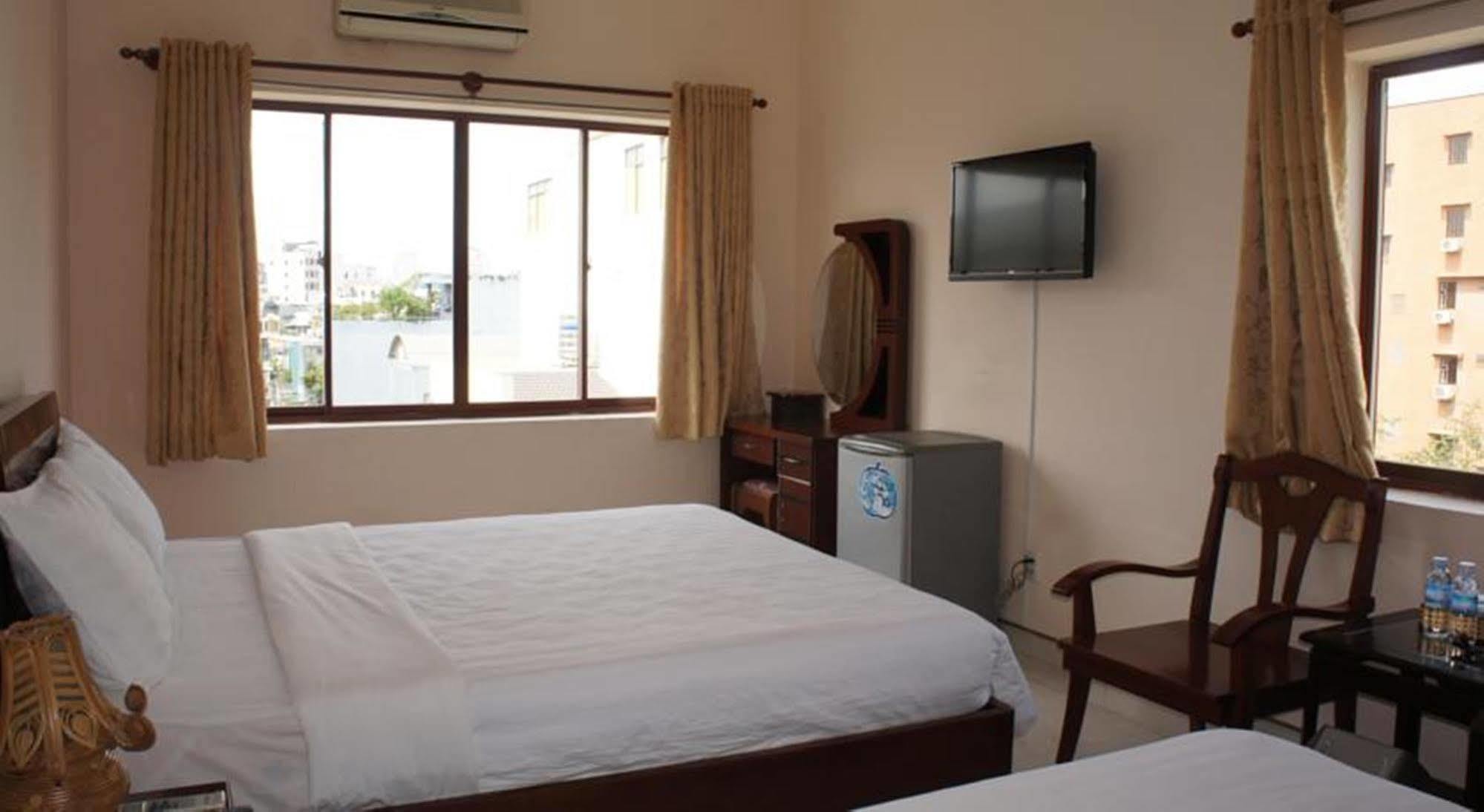 Elegant Inn Saigon Ho Chi Minh City Exterior photo