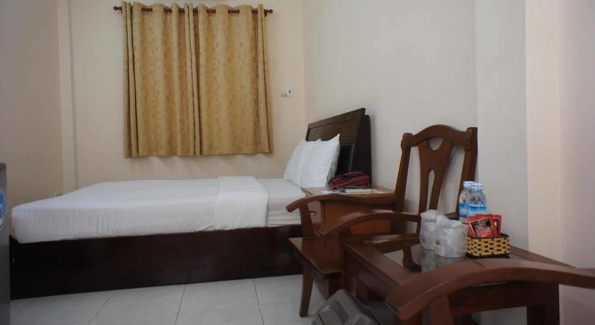 Elegant Inn Saigon Ho Chi Minh City Exterior photo